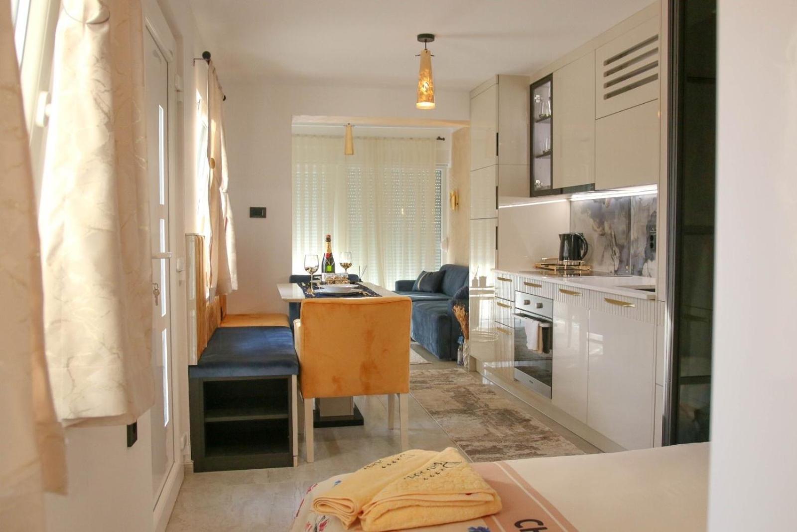 Porta Aurea Nasice Apartment Exterior photo